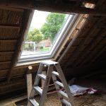 Verbouw - Het plaasten van een dakraam in een rieten kap 1